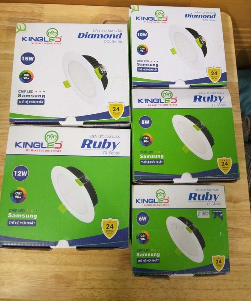 Quý khách cần dựa vào công suất của đèn để quyết định khoảng cách lắp đặt